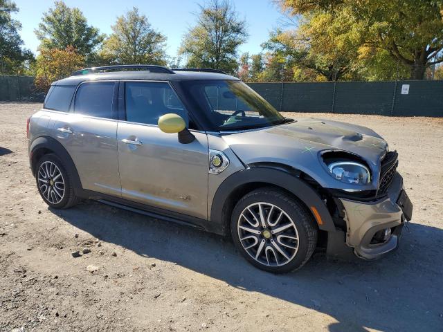 MINI Cooper S E Countryman All4 Image 4