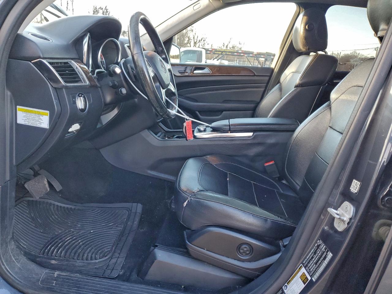 Mercedes-Benz M-Class 350 4matic Image 10