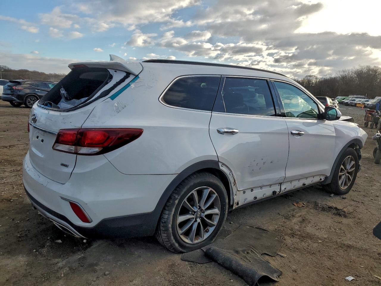 Hyundai SANTA FE Se Image 2