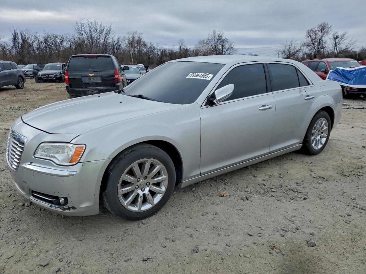 Chrysler 300 Limited Image 1