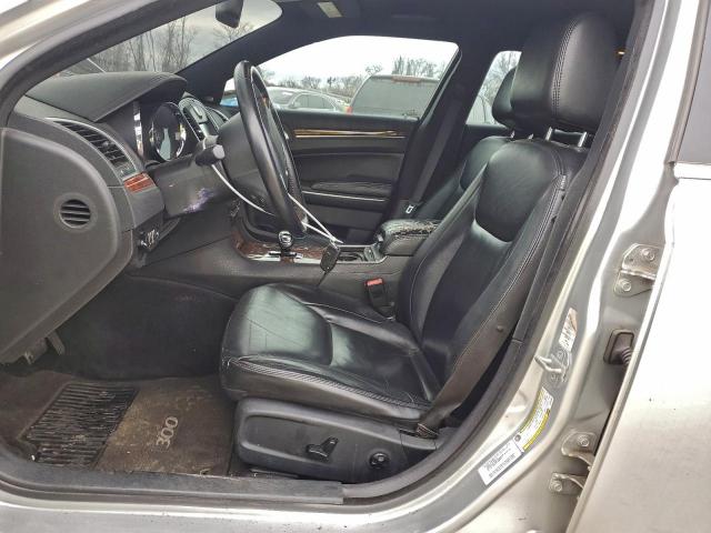 Chrysler 300 Limited Image 4