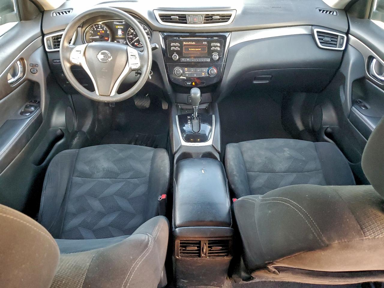 Nissan Rogue S Image 7
