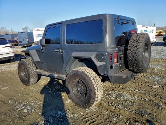 Jeep Wrangler Sahara Image 2
