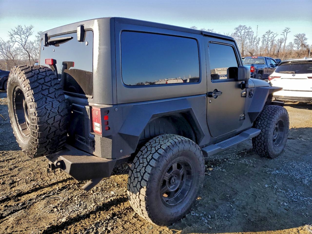 Jeep Wrangler Sahara Image 8