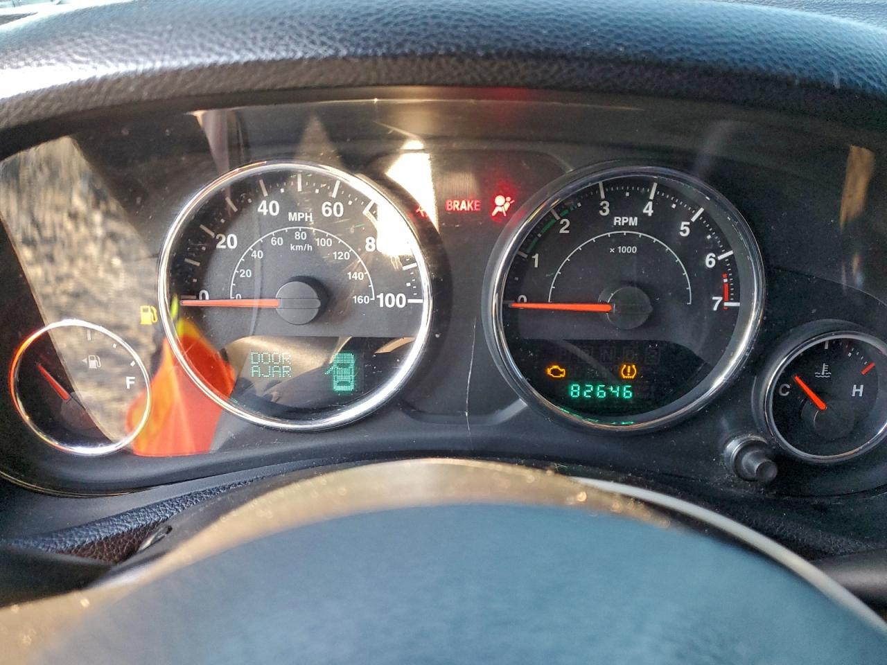 Jeep Wrangler Sahara Image 10