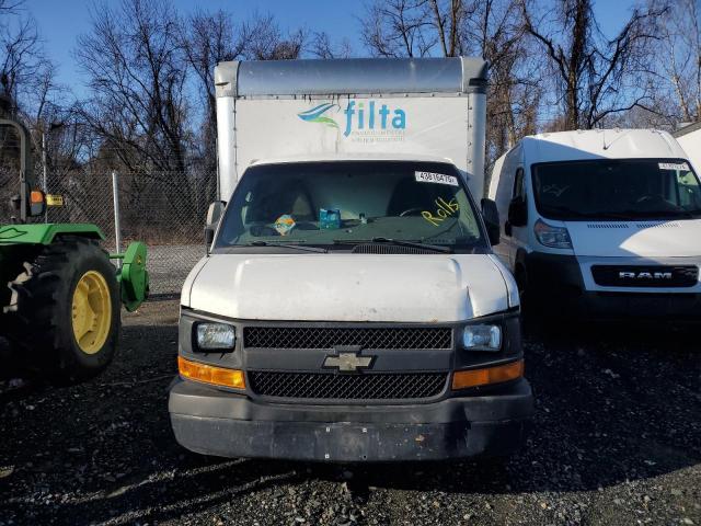 Chevrolet Express Image 12