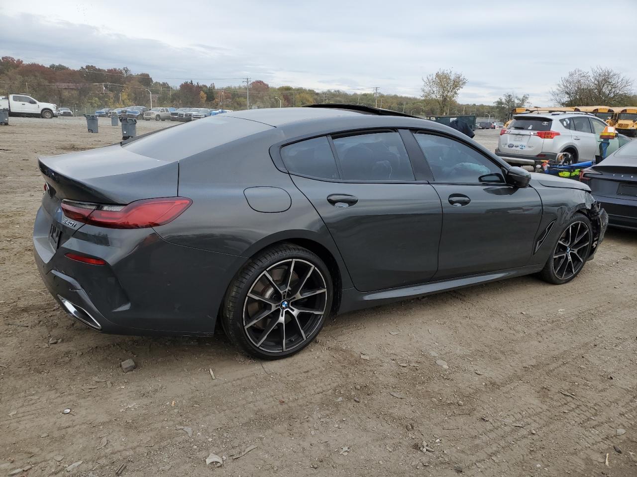 BMW 8 Series Image 5