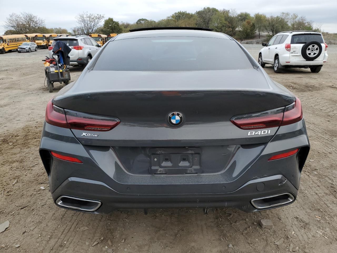 BMW 8 Series Image 3