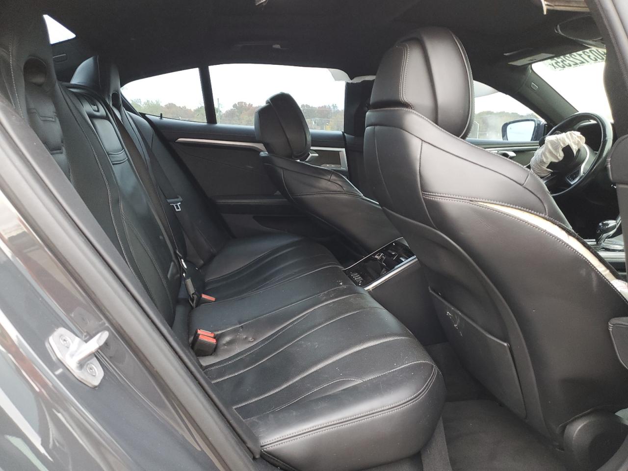 BMW 8 Series Image 11