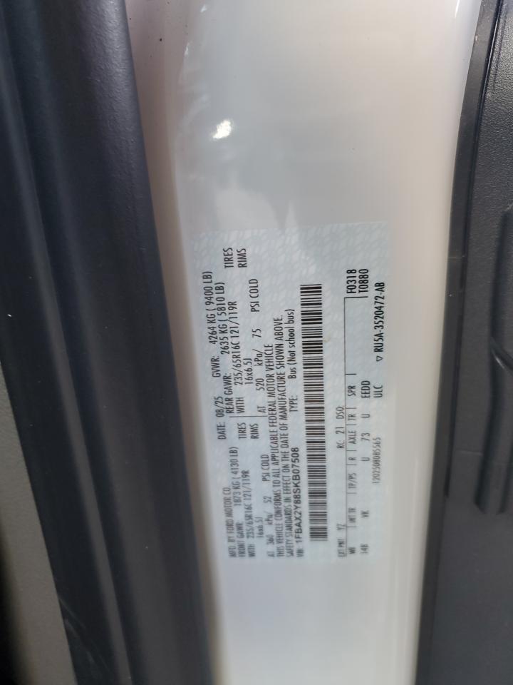 Ford Transit T-350 Image 10