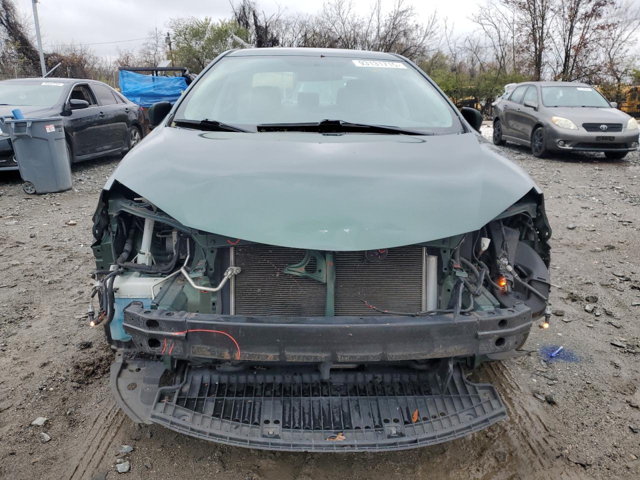 Toyota Corolla L Image 5