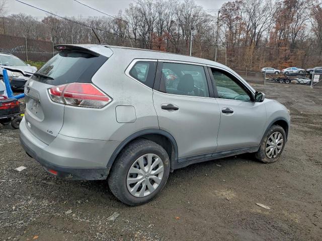 Nissan Rogue S Image 2