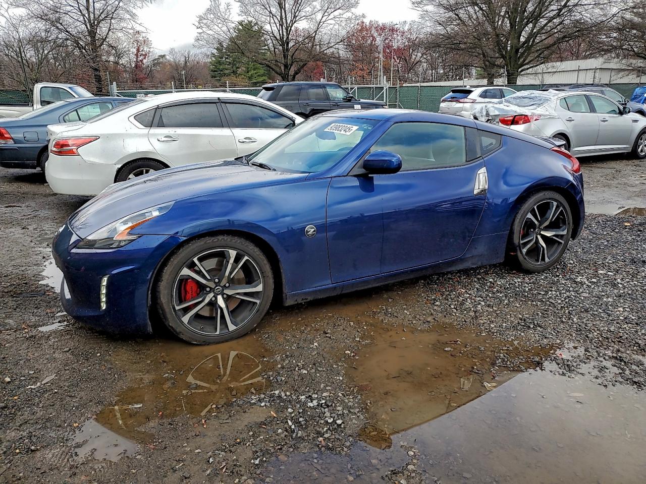 Nissan 370Z Base Image 1