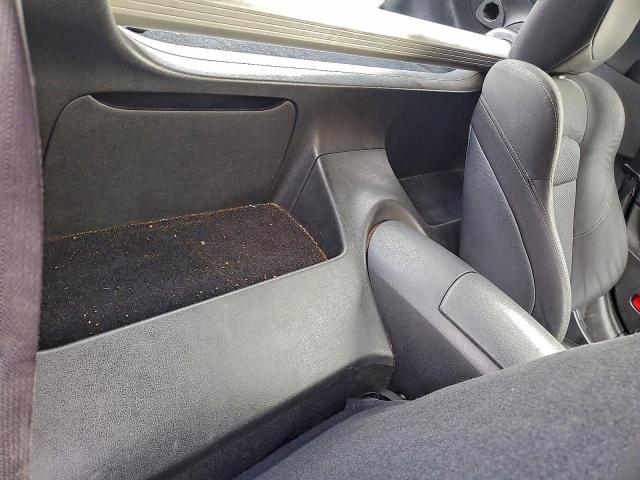 Nissan 370Z Base Image 9