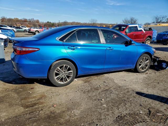 Toyota Camry Le Image 4