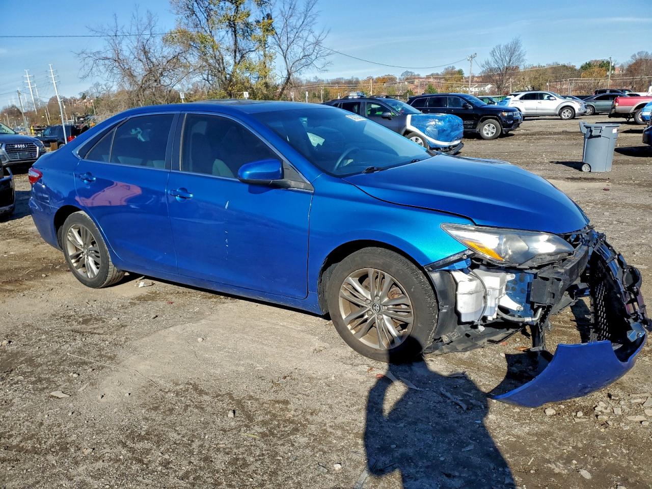 Toyota Camry Le Image 5