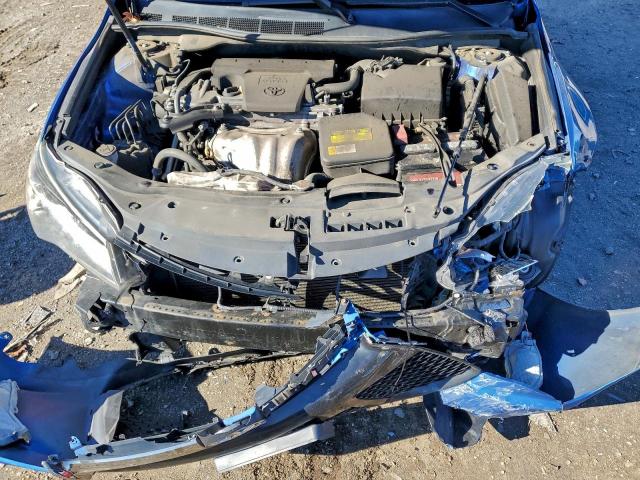 Toyota Camry Le Image 7