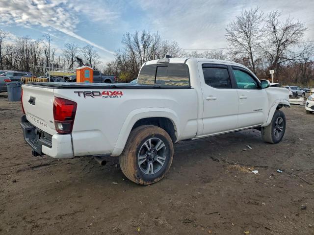 Toyota Tacoma Double Cab Image 6