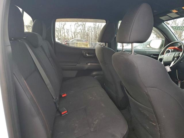 Toyota Tacoma Double Cab Image 2