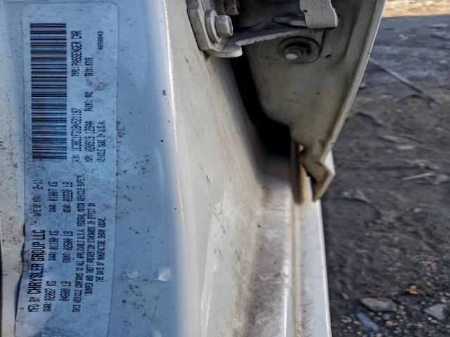 Chrysler 200 Touring Image 10