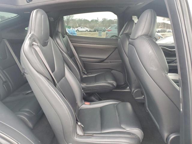 Tesla Model X Image 8