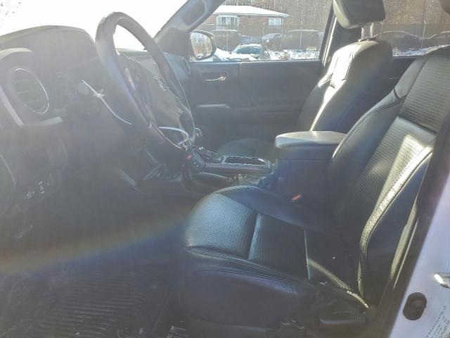 Toyota Tacoma Double Cab Image 10