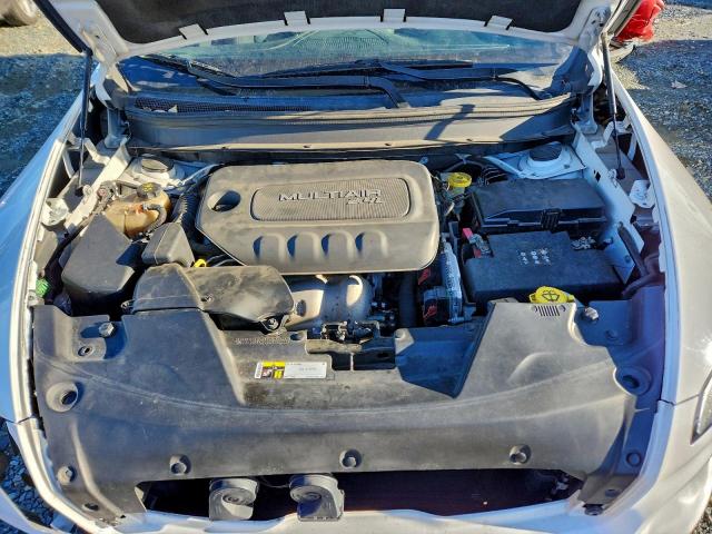 Jeep Grand Cherokee Sport Image 11