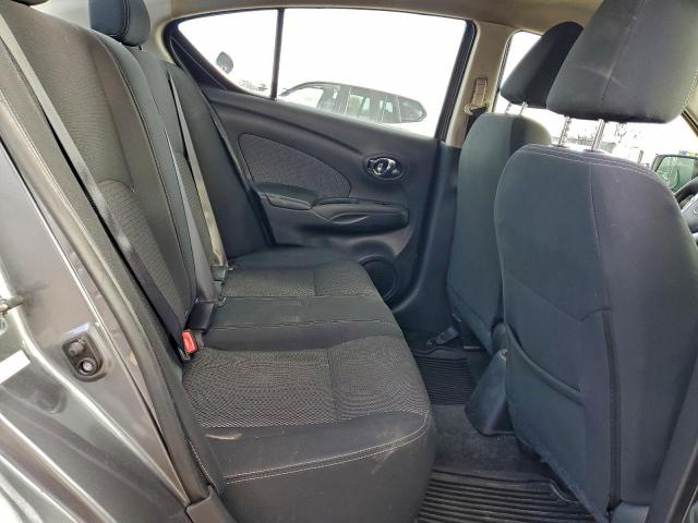 Nissan Versa S Image 11