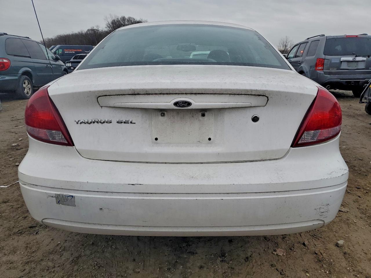 Ford Taurus Sel Image 9