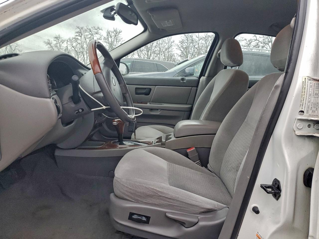 Ford Taurus Sel Image 12