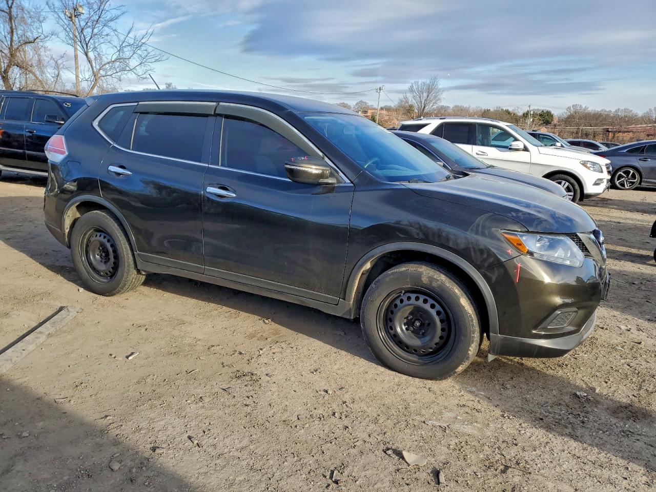 Nissan Rogue S Image 9