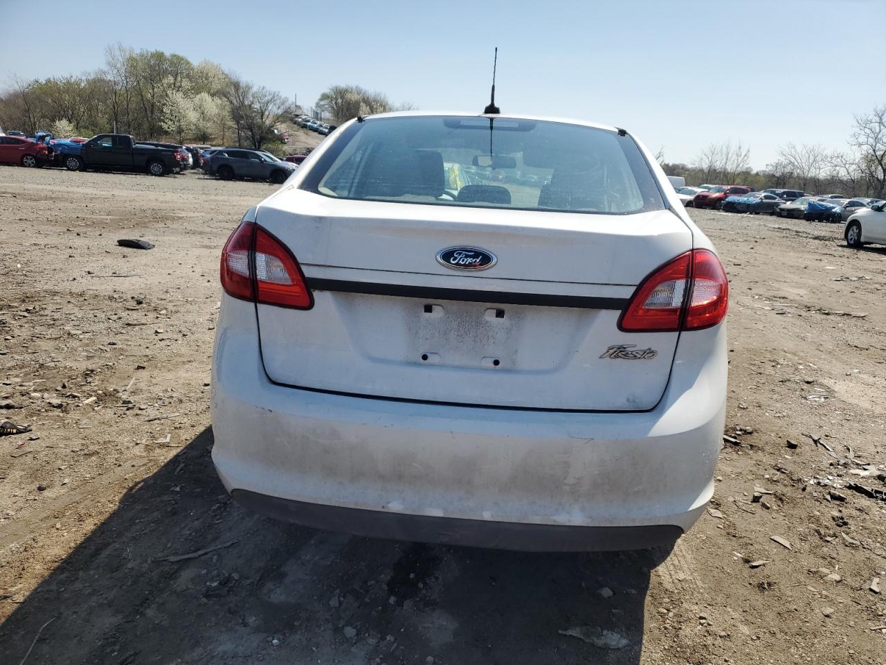 Ford Fiesta S Image 9