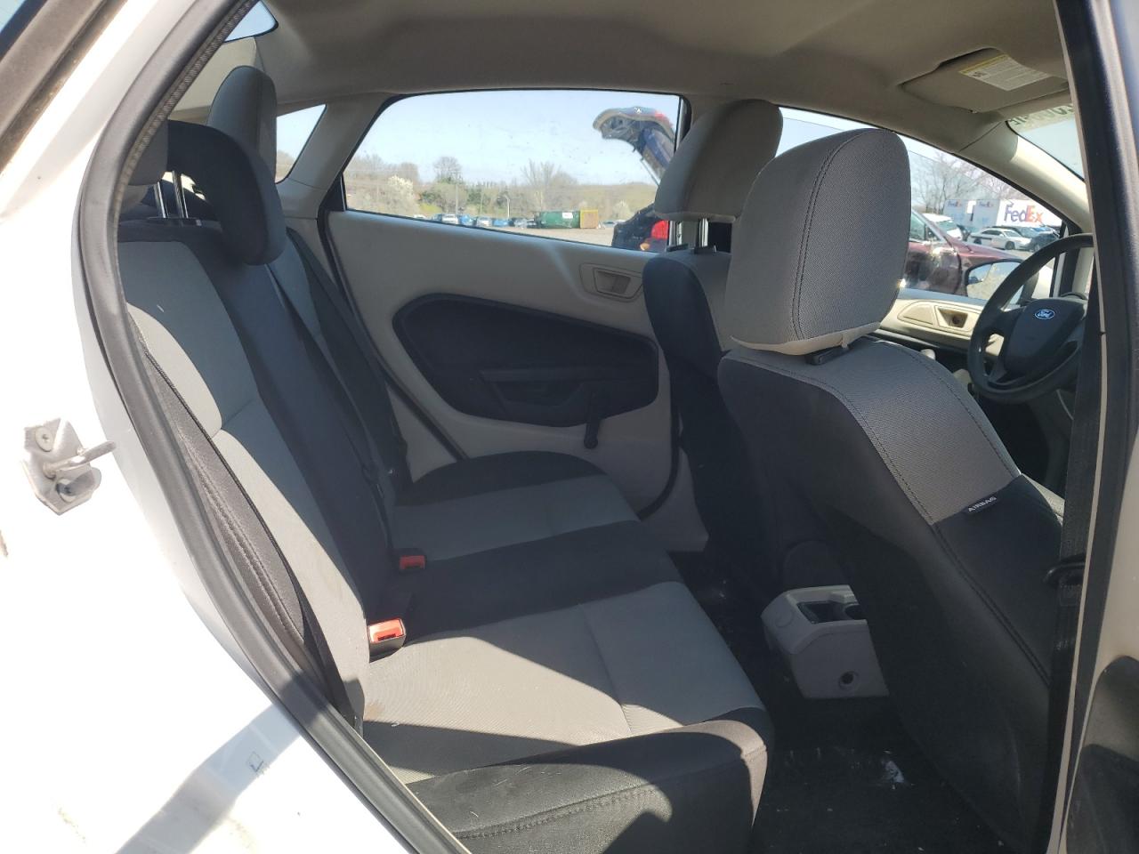 Ford Fiesta S Image 7