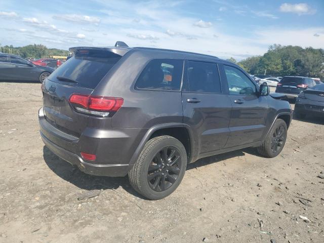 Jeep Grand Cherokee Laredo Image 3