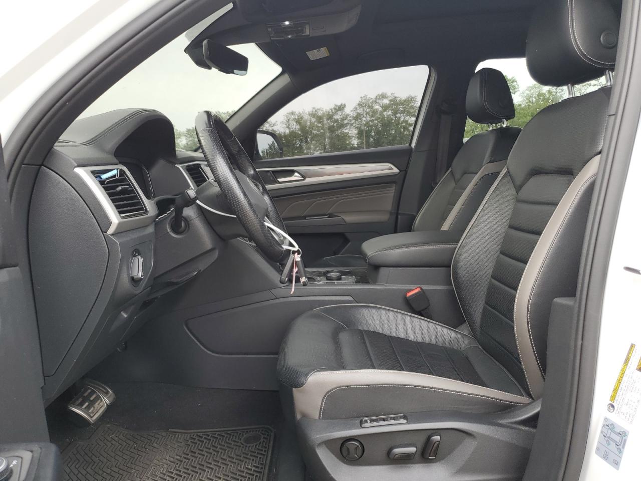 Volkswagen Atlas Sel Premium R-line Image 3