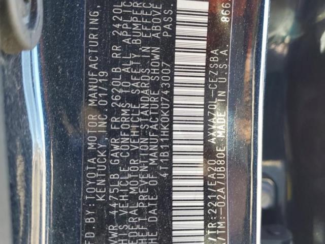 Toyota Camry L Image 12