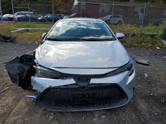 Toyota Corolla Le Image 3