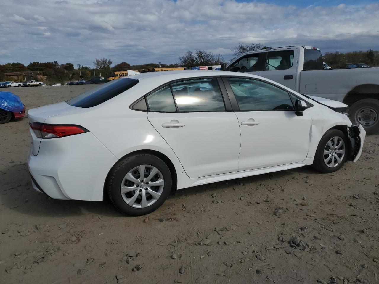 Toyota Corolla Le Image 6