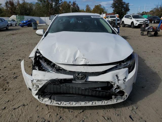 Toyota Corolla Le Image 7