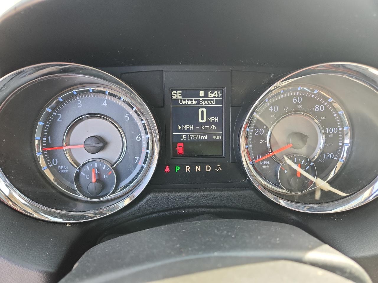 Chrysler Minivan Touring L Image 11