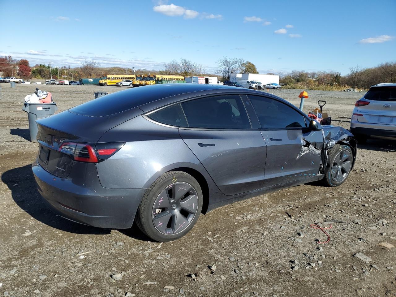 Tesla Model 3 Image 12