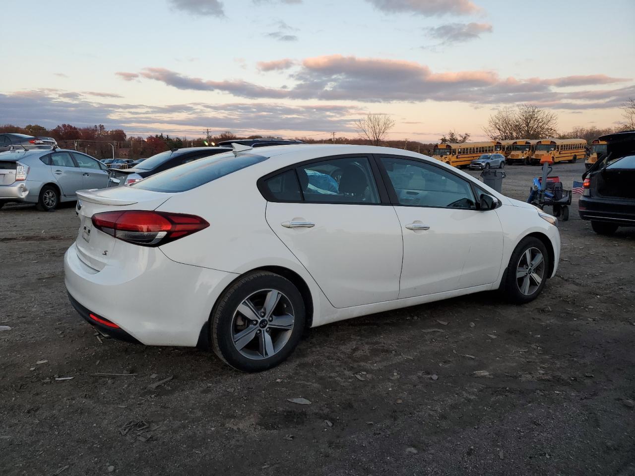 Kia Forte Lx Image 2