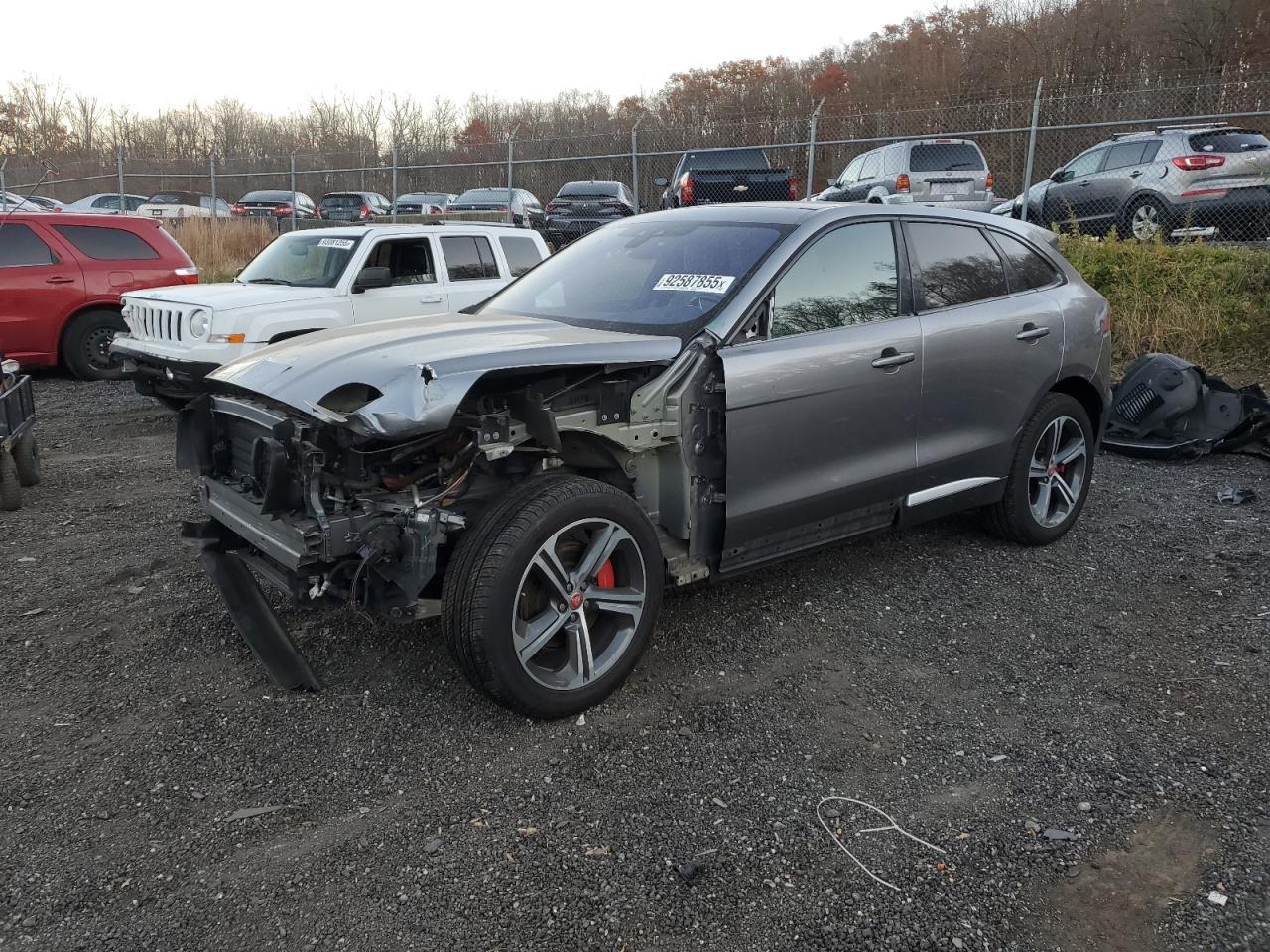 Jaguar F-PACE S Image 1