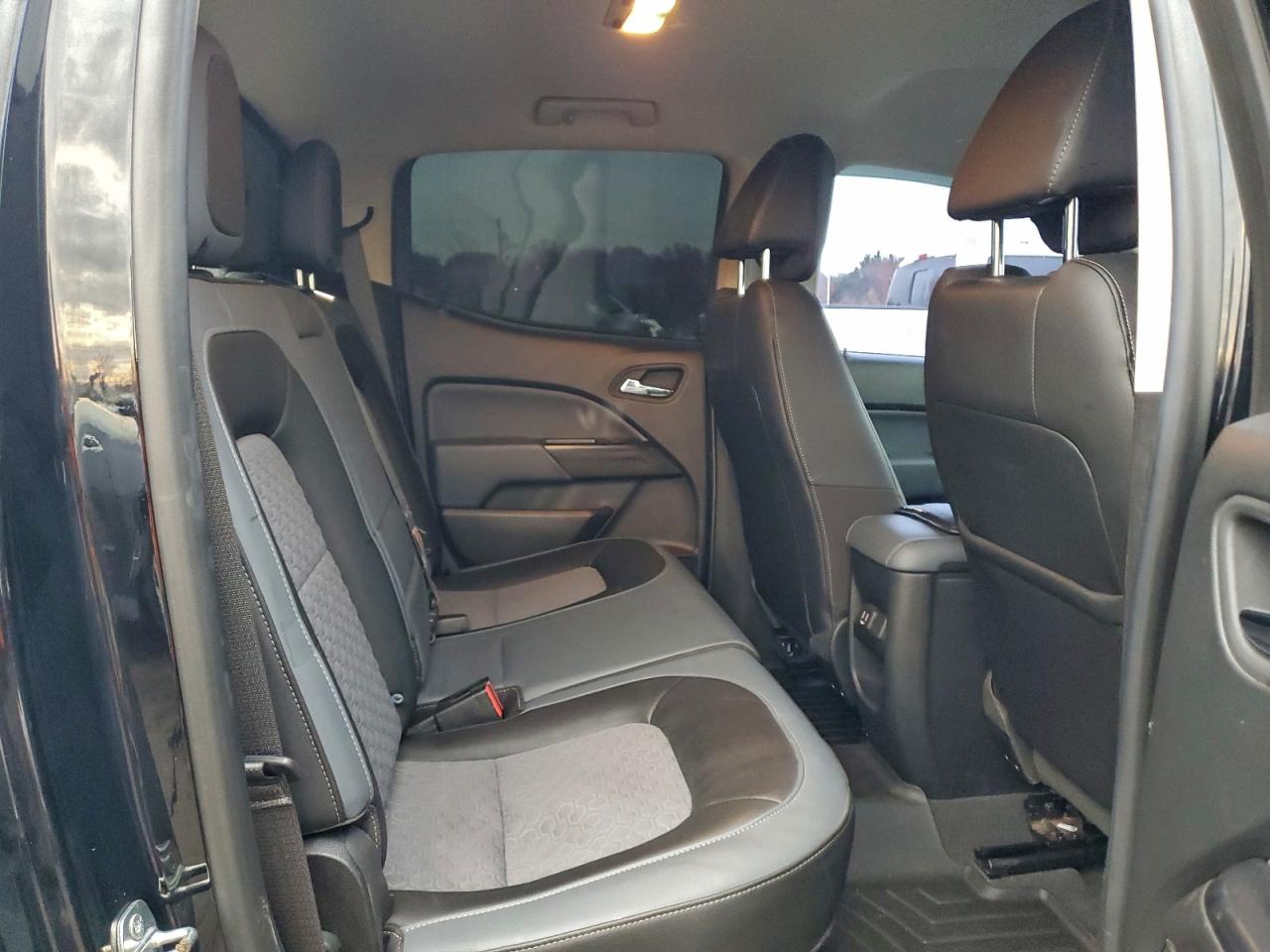 Chevrolet Colorado Z71 Image 9