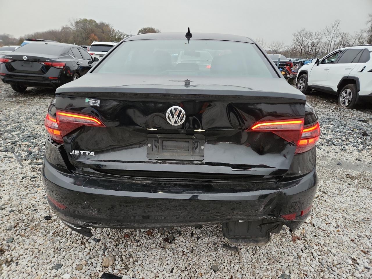 Volkswagen Jetta S Image 12