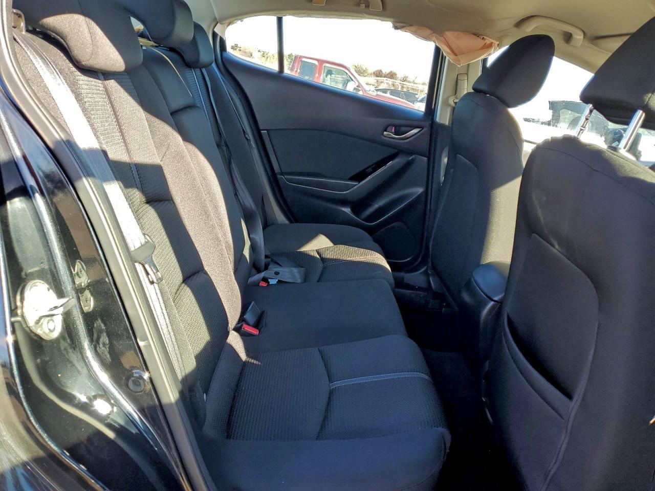 Mazda 3 Sport Image 4