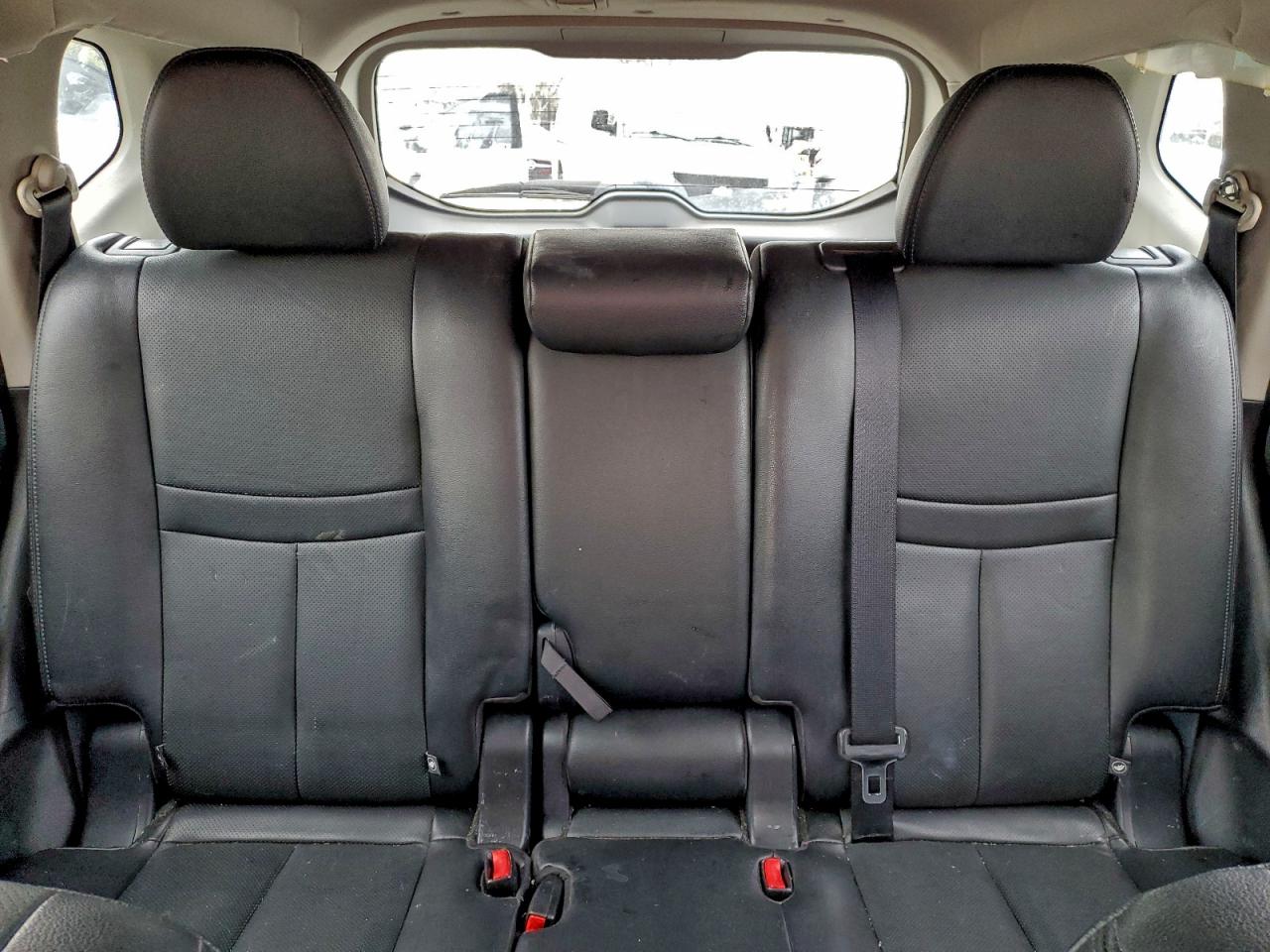 Nissan Rogue S Image 6