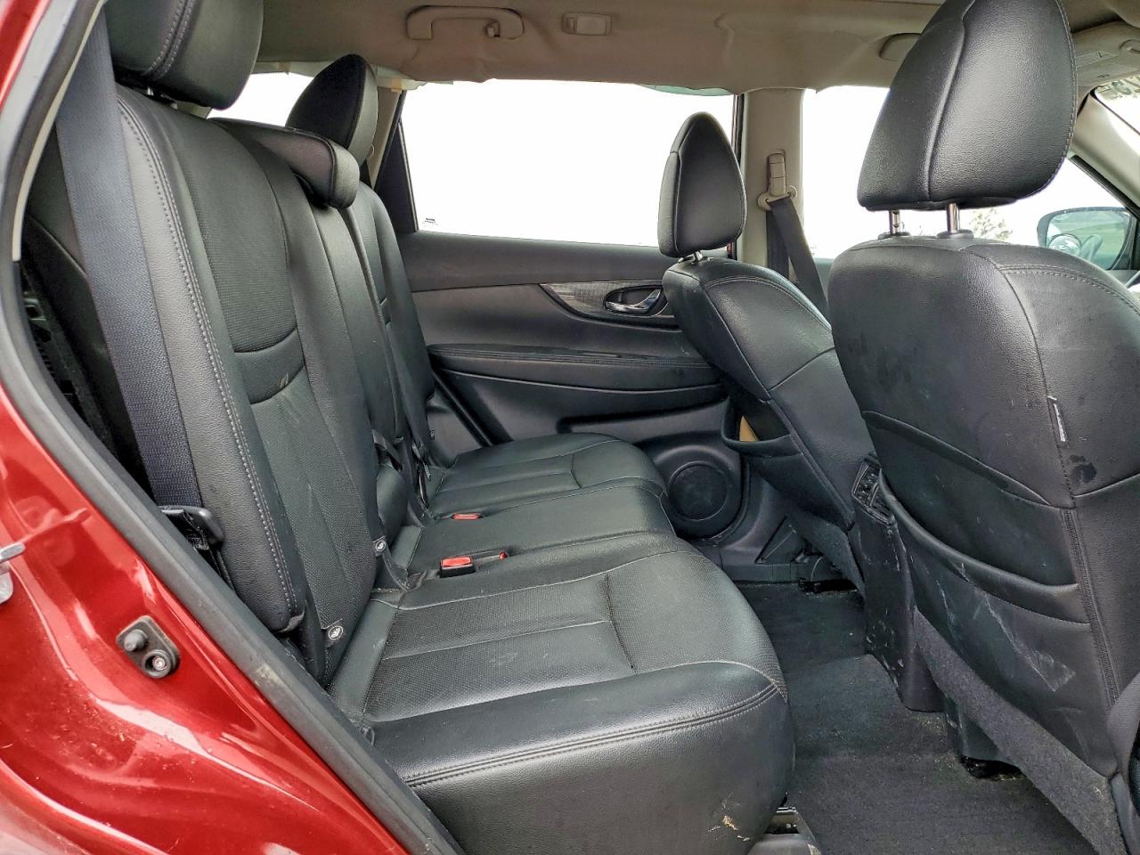 Nissan Rogue S Image 8