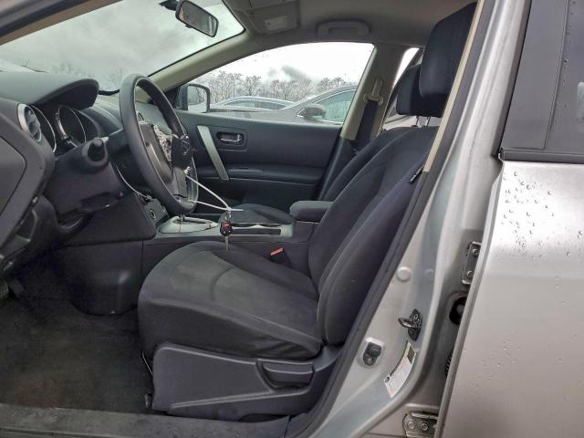 Nissan Rogue S Image 2