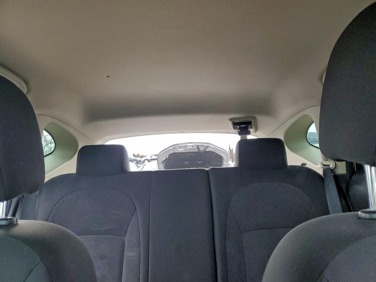 Nissan Rogue S Image 6